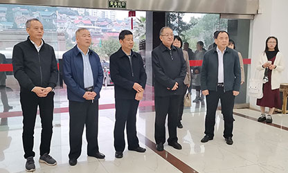 福建省政協副主席、省工商聯主席王光遠一行視察虹潤公司